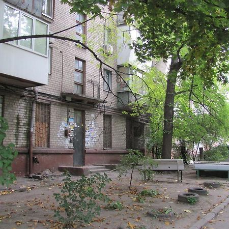 Apartment On Sobornyi Avenue 143 Near Intourist Hotel Zaporizhia Exterior foto